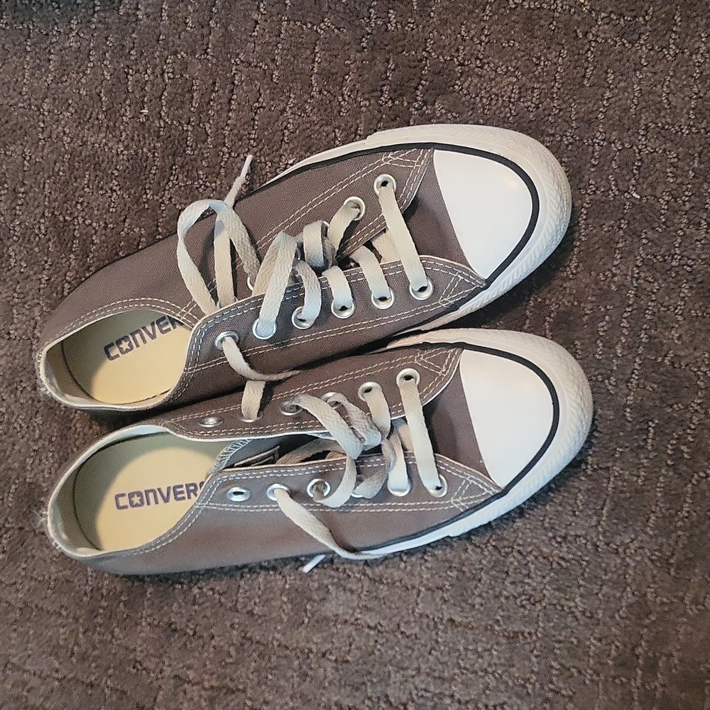 Converse Low Top Sneakers in Gray with White Trim